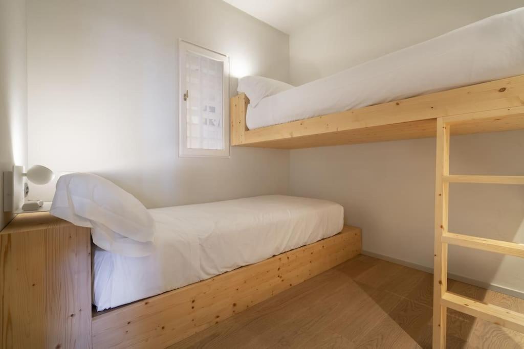 Alta House Apartments Sa Blava Begur Bagian luar foto